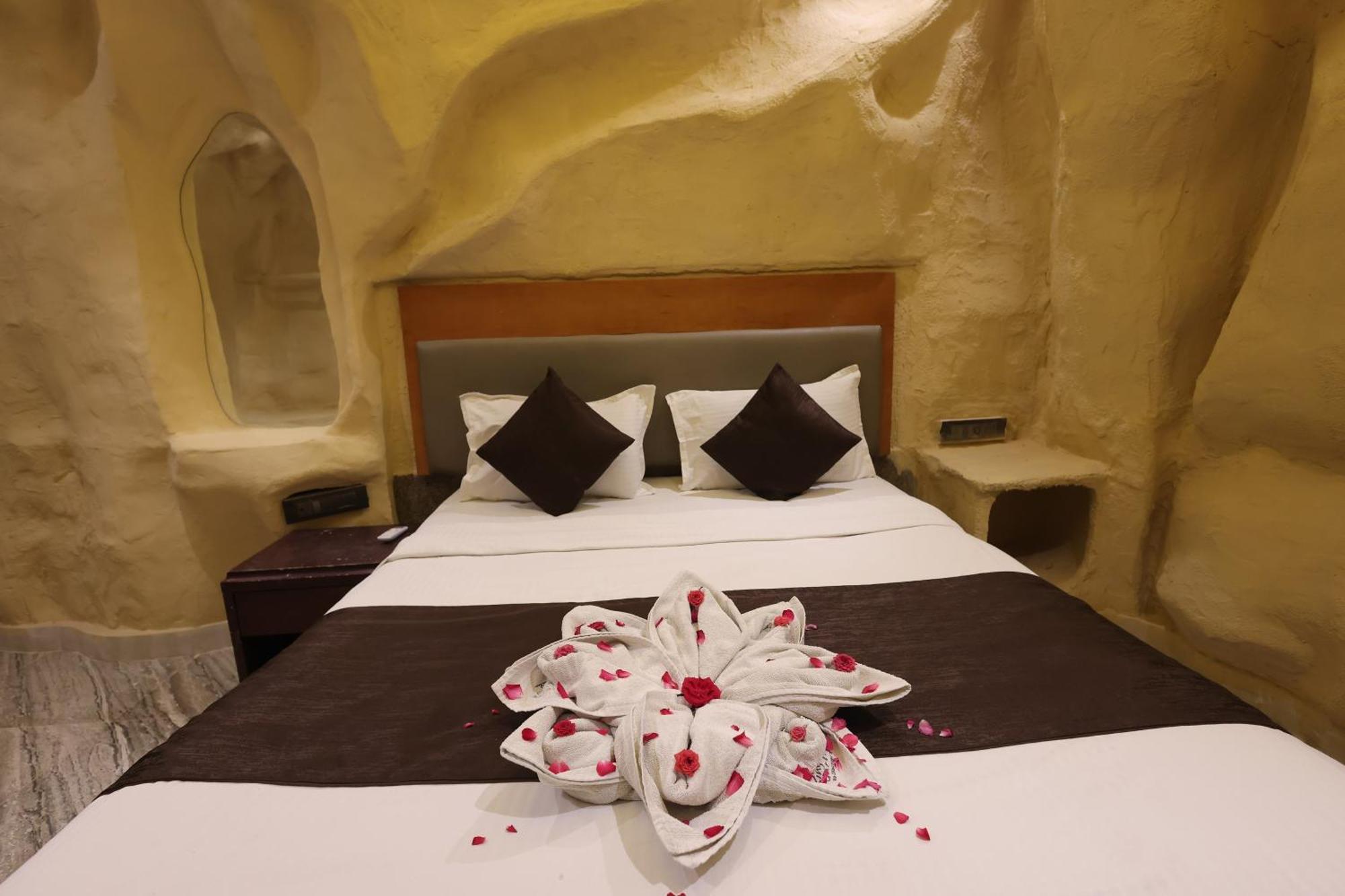 Hotel King Garden Mahābaleshwar Εξωτερικό φωτογραφία
