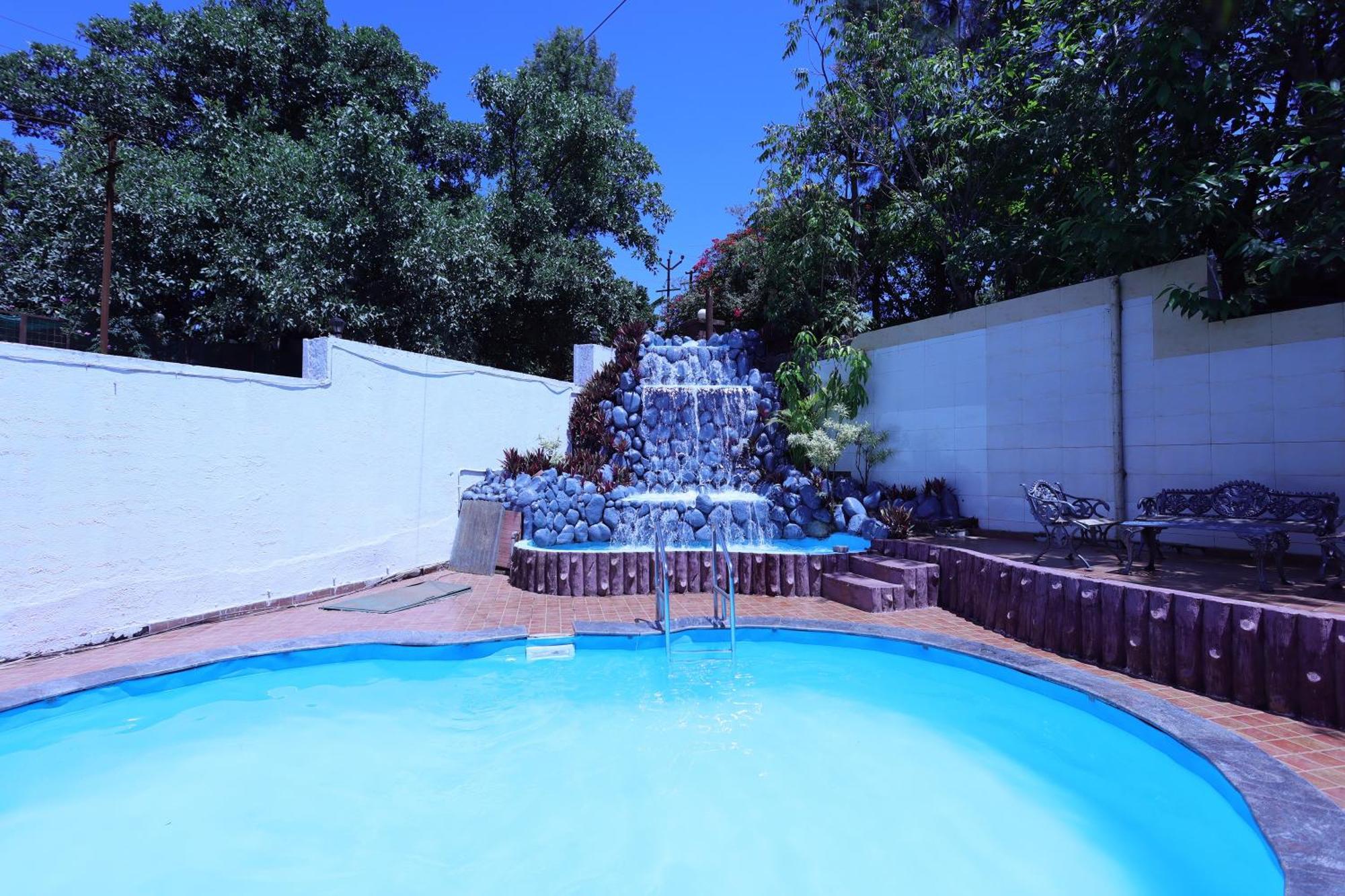 Hotel King Garden Mahābaleshwar Εξωτερικό φωτογραφία